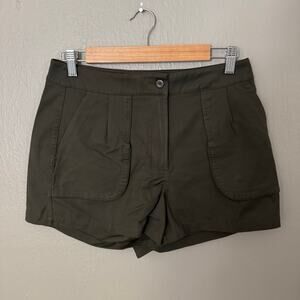LULULEMON This Instant Short Green Size 8 Casual comfort hiking